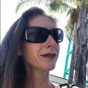 Meet your Posher, Stacy